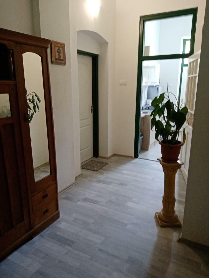 Vendektanya Vendeghaz Ξενοδοχείο Ταπόλκα Εξωτερικό φωτογραφία